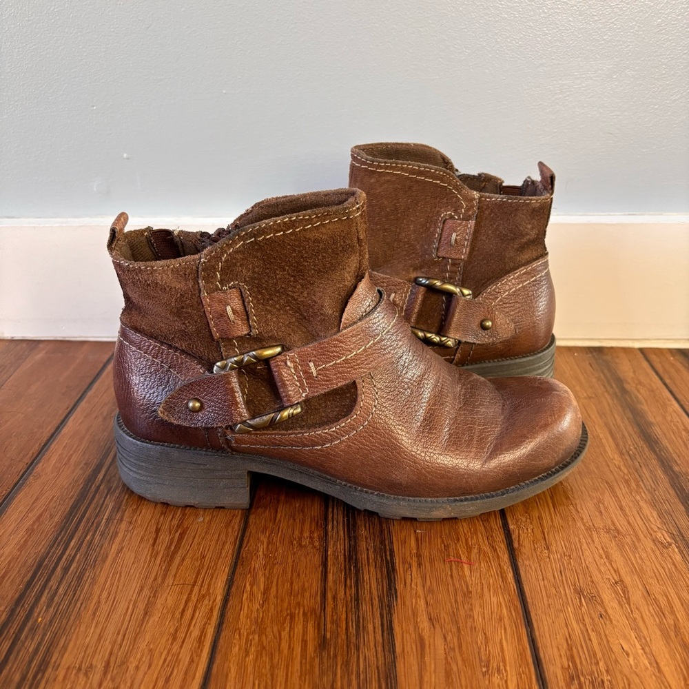 Women's Earth Origins Brown Leather Nubuck Paris Ankle Boots Side Zip Size 6.5 M